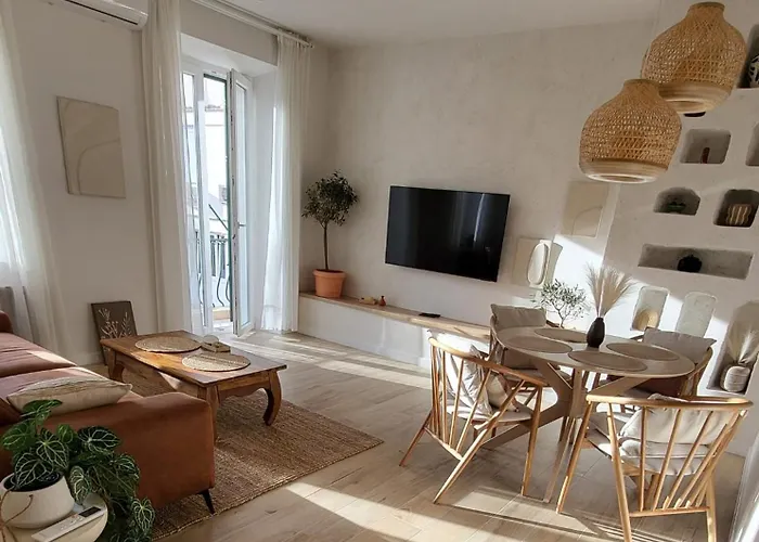 Maris - In Historical Center Of Апартаменты *