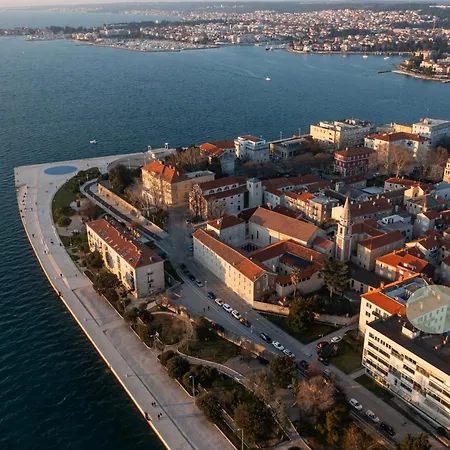 Maris - In Historical Center Of Apartament *