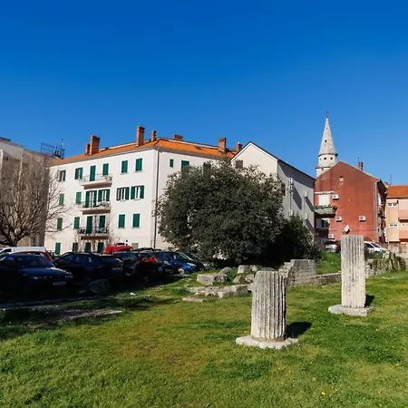 Maris - In Historical Center Of Apartament *